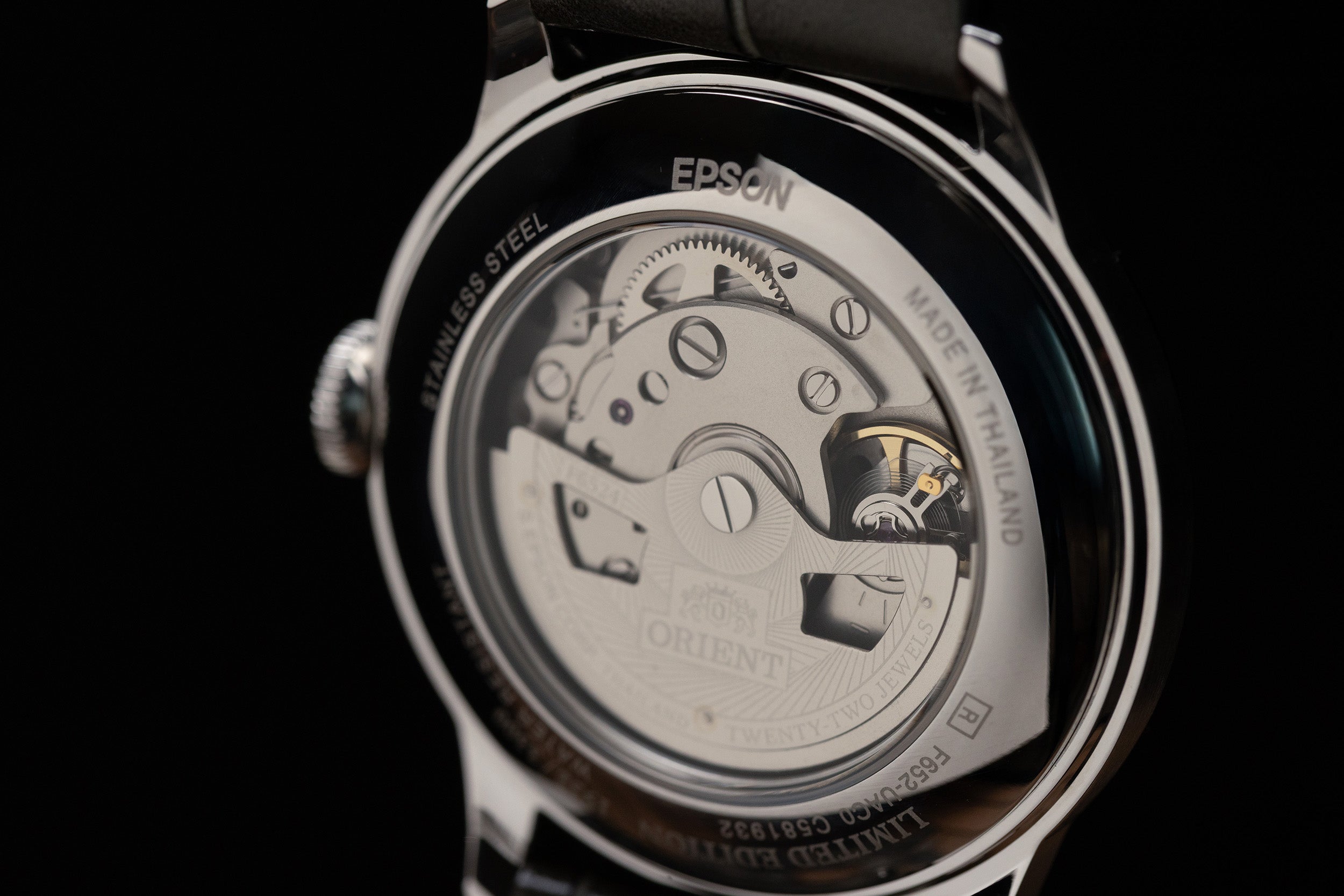 IN-HOUSE MECHANICAL MOVEMENT F6524