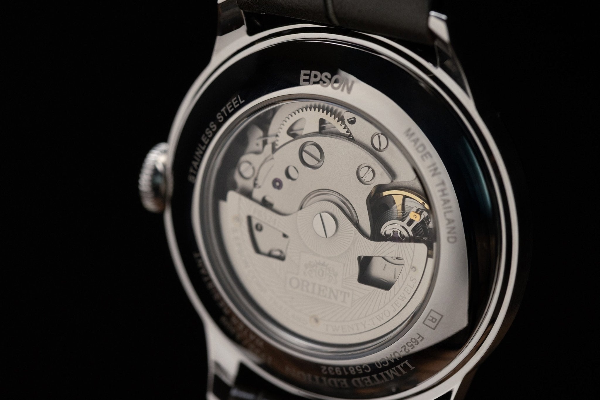 IN-HOUSE MECHANICAL MOVEMENT F6524