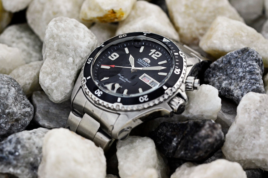 The Top 5 Things You Should Have in a Dive Watch