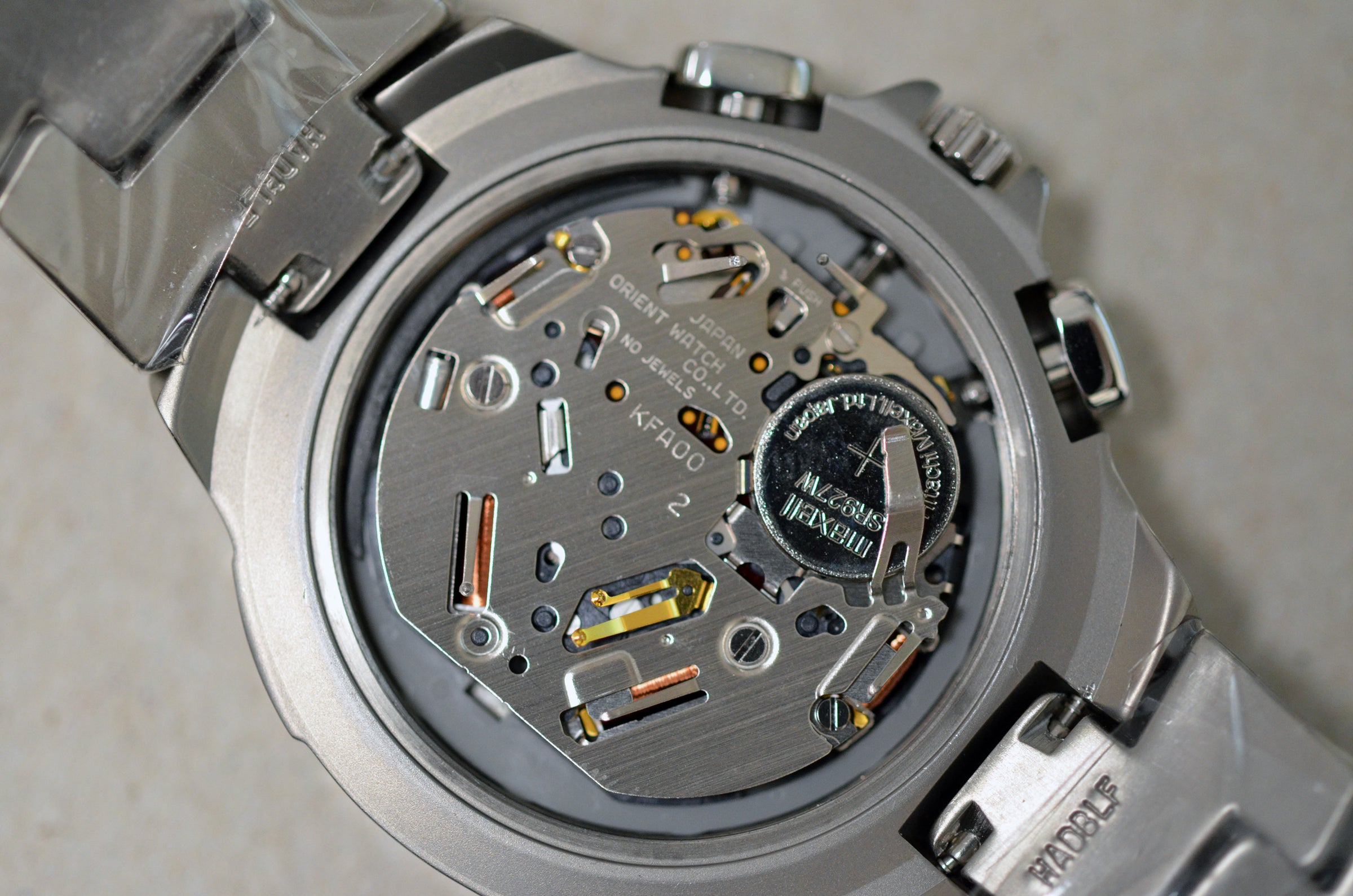 How to Tell if Your Quartz Watch Needs a New Battery