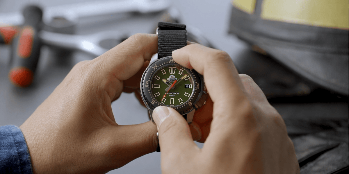 How to Use a Watch as a Compass - Orient Watch USA