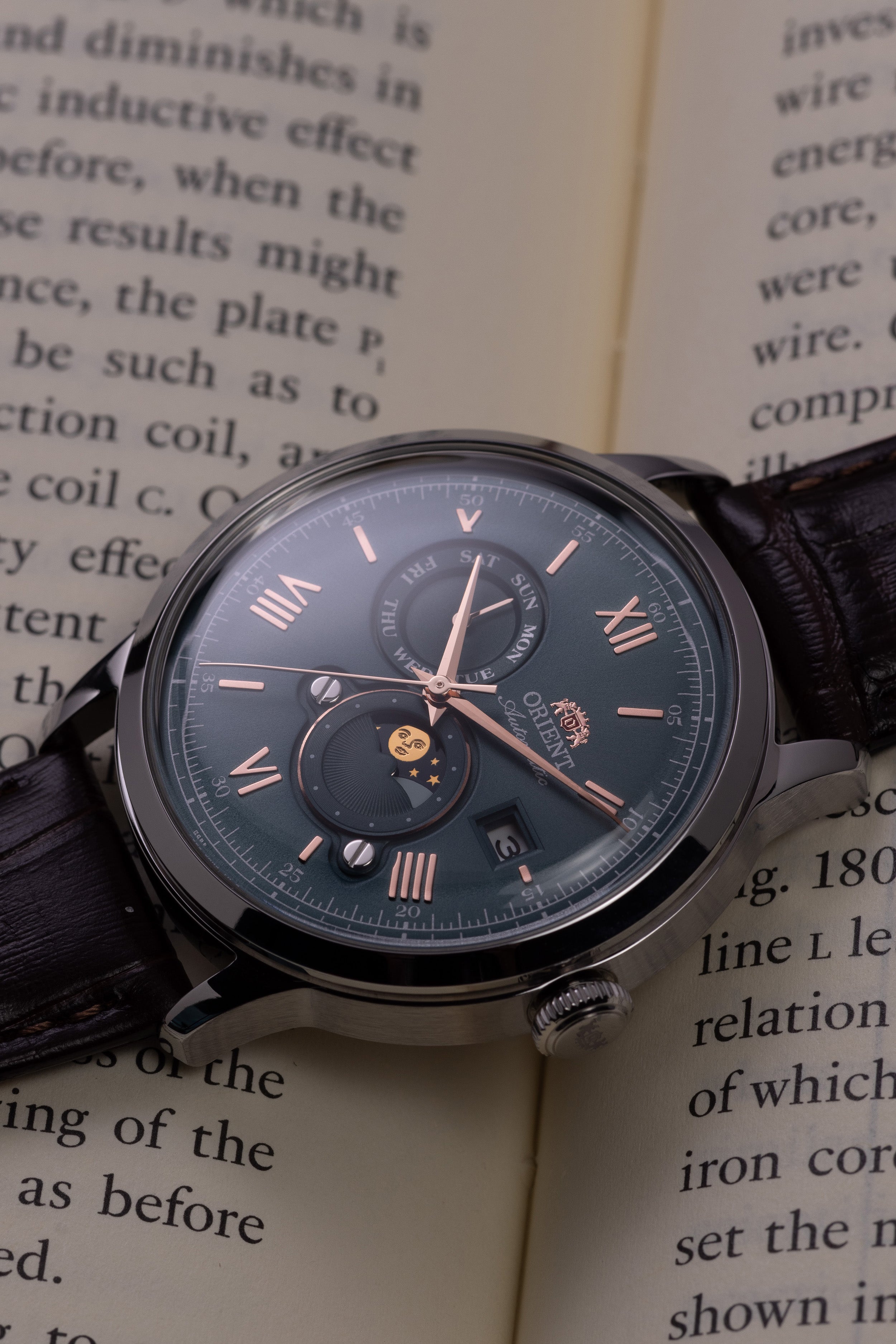 Orient Bambino Version 9 Classic Watch | RA-AK0805E30B RA