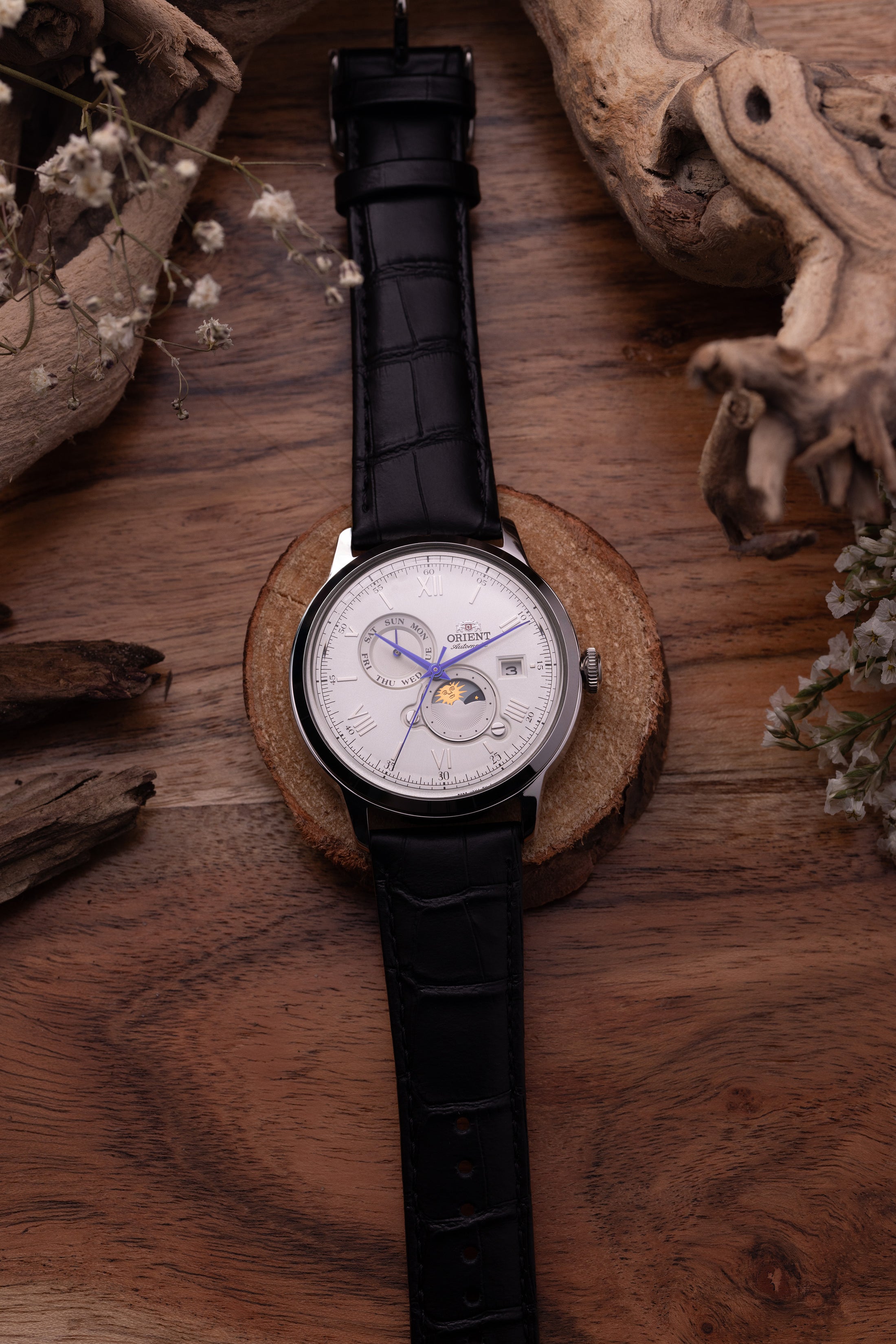Orient Bambino Version 9 | Automatic Men's Watch | Mechanical Hand Winding Watch | White 40.5 Dial | Silver Case | Dress Watch
