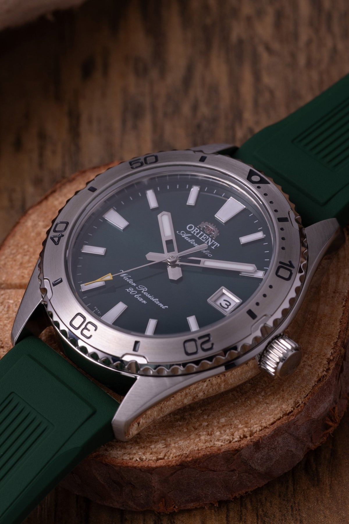 AC0Q Diver - Orient Watch USA