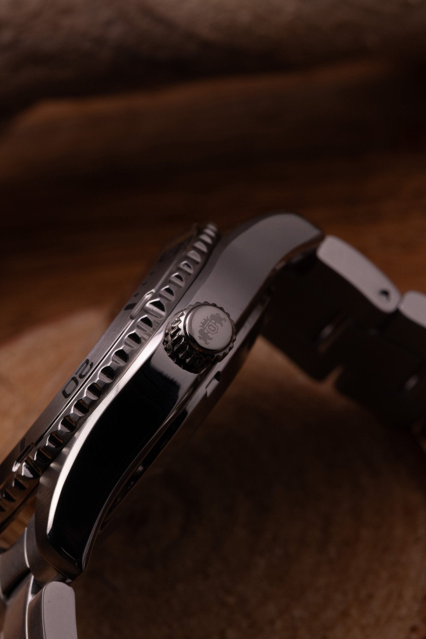 Orient AC0Q-40 Diver Watch | RA-AC0Q09R30B RA-AC0Q09R10B – Orient